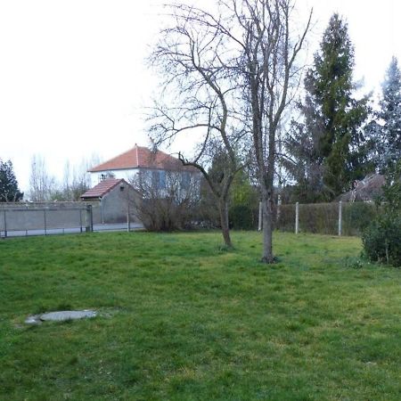 Maison Renovee Avec Cour Privee, Proche De Gannat, 3 Chambres, Animaux Acceptes, Equipements Modernes. - Fr-1-489-37 Poezat Экстерьер фото